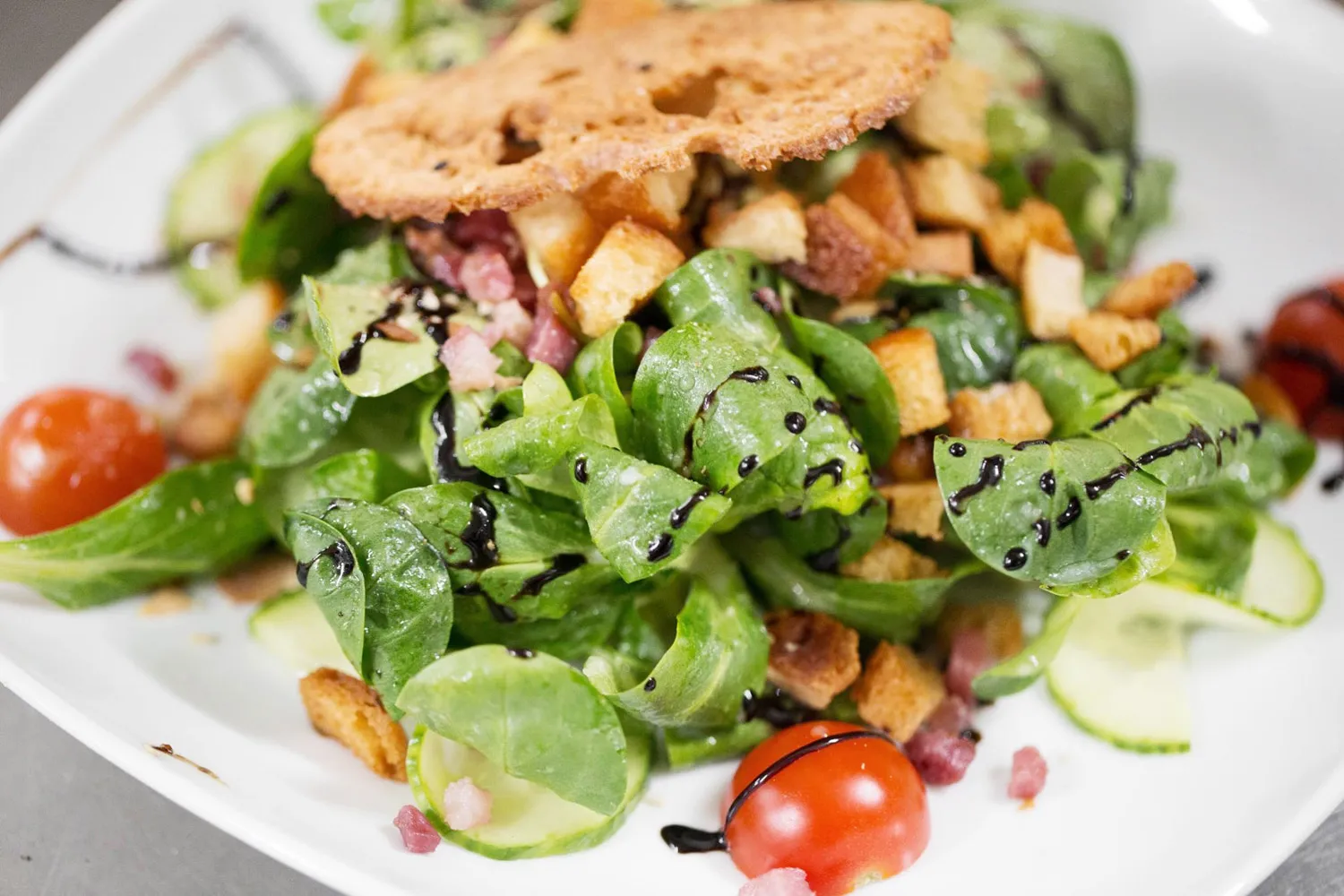 restaurant-kandel-feldsalat-kartoffeldressing